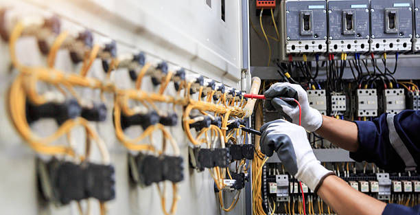 Professional Electrician technician working in Gulf County County, FL